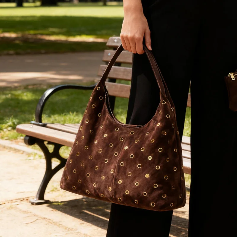 Suede Metal Studded Tote Bag w - Accordion Wallet Zip recensione e prezzo