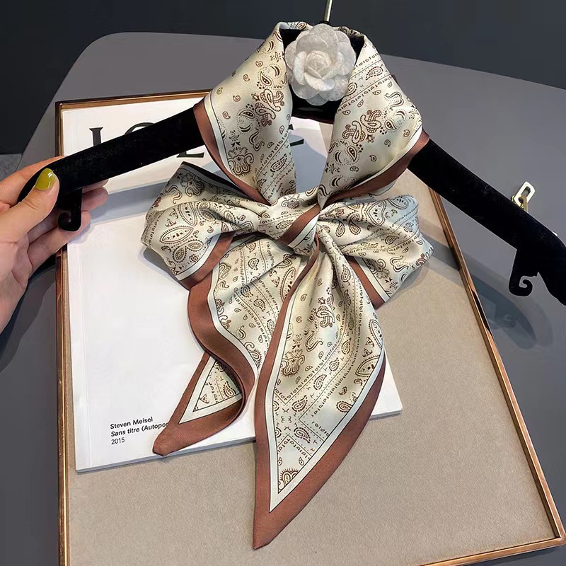 Luxury Design Silk Skinny Head - Luxury Bags Made recensione e prezzo
